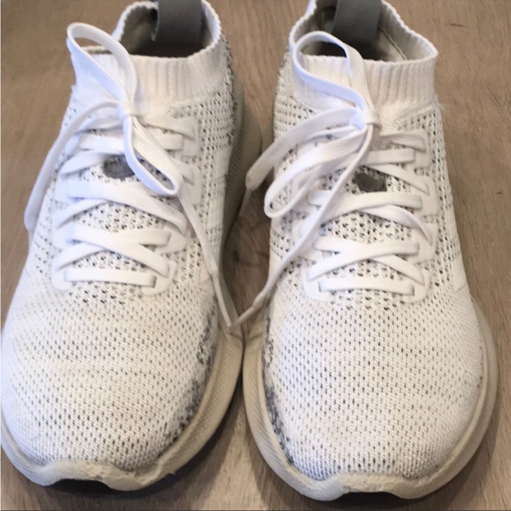 Adidas Pure Bounce + plus Mens size 8.5 Womens size 10 running shoes sneakers